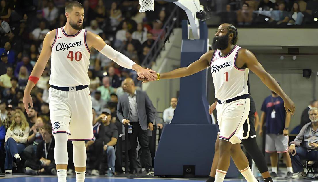 星空体育官网入口-从17胜4负到一夜重建！快船连送哈登祖巴茨，伦纳德结局已有答案