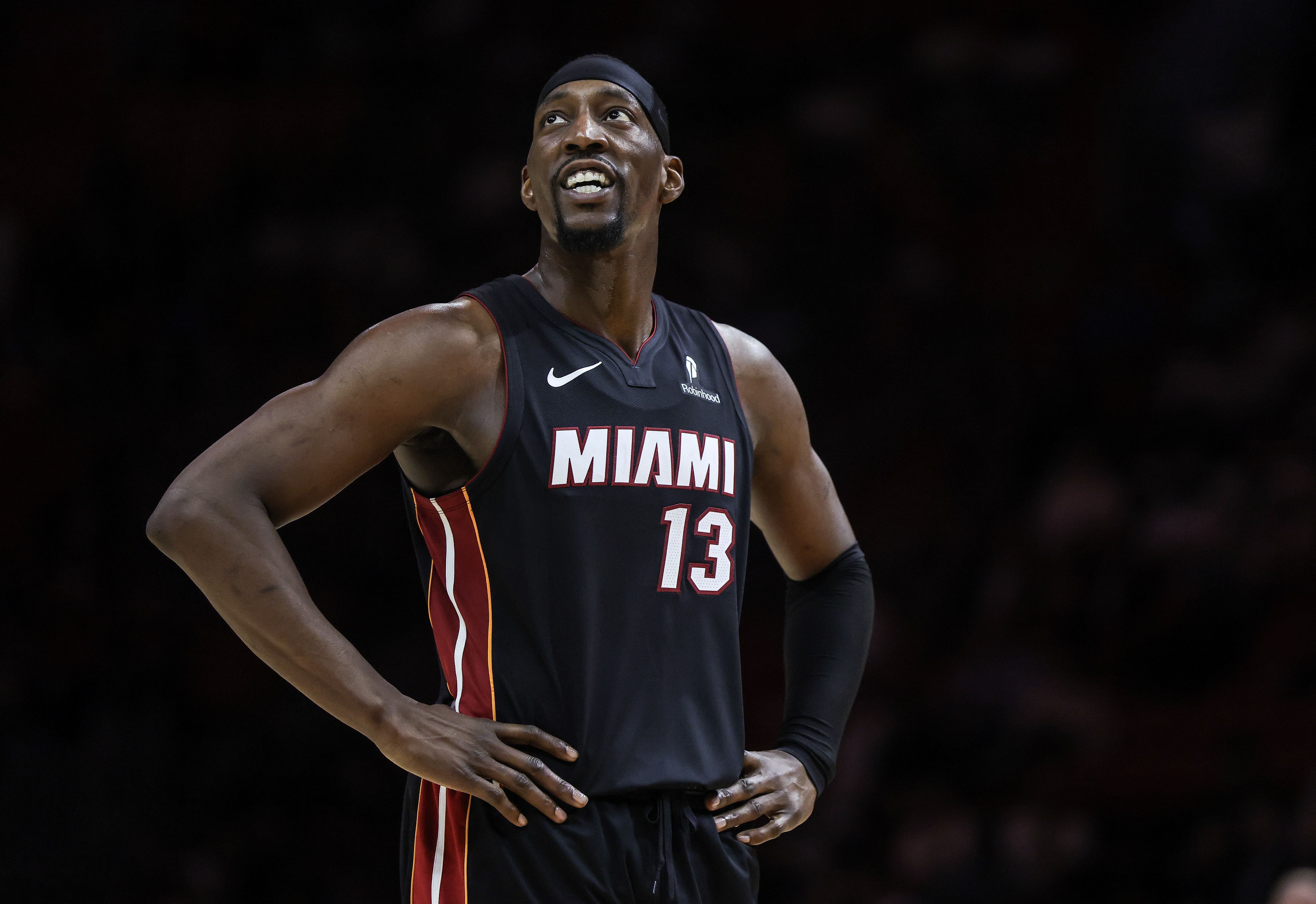 星空体育官网入口-塔图姆：为阿德巴约超级开心 这注定会成为永恒的历史一部分